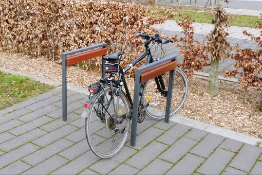 {f:if(condition: '', then: '', else: '{f:if(condition:\'\', then:\'\', else: \'Bicyle parking hoop Bicycle parking hoop Simo\')}')}