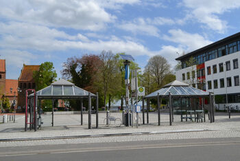 Marktplatz, Bad Zwischenahn - Stahlpoller Münster