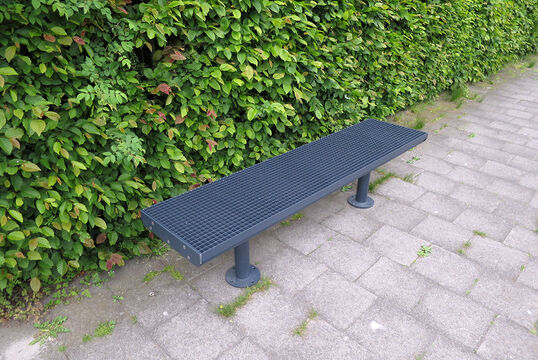 {f:if(condition: '', then: '', else: '{f:if(condition:\'\', then:\'\', else: \'Bench with steel seat base Bench Aurich GB with steel seat base\')}')}