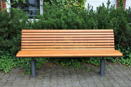 {f:if(condition: '', then: '', else: '{f:if(condition:\'\', then:\'\', else: \'Seat with timber seat base Seat Essen with timber seat base\')}')}