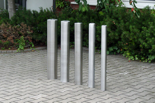 {f:if(condition: '', then: '', else: '{f:if(condition:\'\', then:\'\', else: \'Steel bollard Steel bollard Novara ST\')}')}