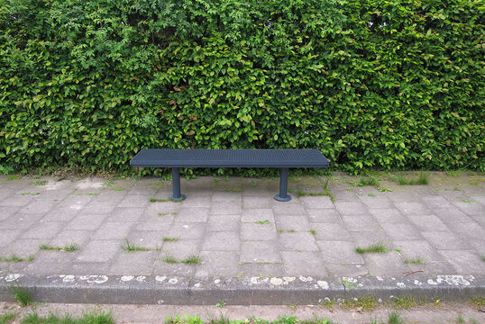 {f:if(condition: '', then: '', else: '{f:if(condition:\'\', then:\'\', else: \'Bench with steel seat base Bench Aurich GB with steel seat base\')}')}