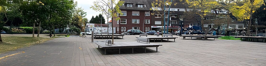 Seating/lying platforms