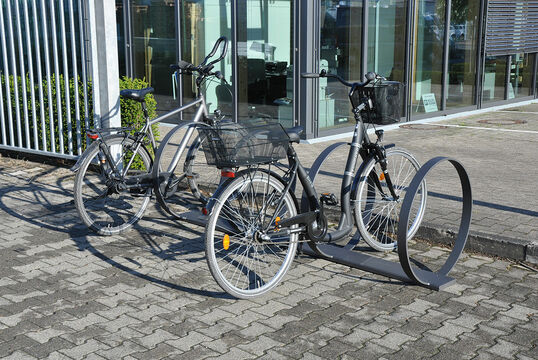 {f:if(condition: '', then: '', else: '{f:if(condition:\'\', then:\'\', else: \'Bicyle parking hoop Bicycle parking hoop Duara K\')}')}