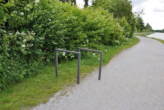 {f:if(condition: '', then: '', else: '{f:if(condition:\'\', then:\'\', else: \'Bicyle parking hoop Bicycle parking hoop Quadro\')}')}
