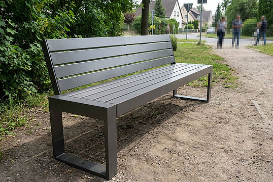 Sitzbank Cubo ST mit Stahlauflage