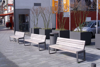 Sitzbank Cubo mit Holzauflage