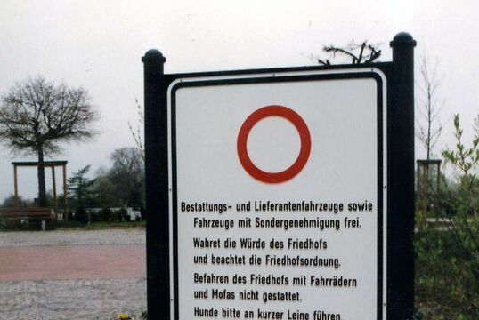 {f:if(condition: '', then: '', else: '{f:if(condition:\'\', then:\'\', else: \'Beschilderung Verkehrsinfoständer\')}')}