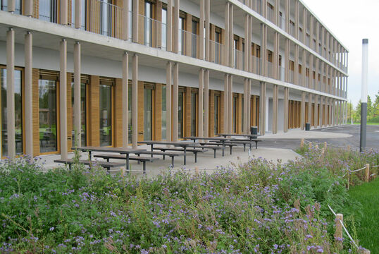 {f:if(condition: '', then: '', else: '{f:if(condition:\'\', then:\'\', else: \'Seating groups Seating group Lübeck HPL\')}')}