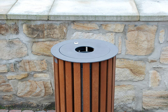 {f:if(condition: '', then: '', else: '{f:if(condition:\'\', then:\'\', else: \'Litter bin Litter bin Series 800 timber\')}')}