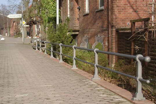 {f:if(condition: '', then: '', else: '{f:if(condition:\'\', then:\'\', else: \'Knieholmgeländer Knieholmgeländer Weser\')}')}