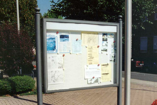 {f:if(condition: '', then: '', else: '{f:if(condition:\'\', then:\'\', else: \'Schaukasten Vitrine d'affichage Münster\')}')}