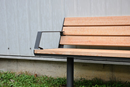 {f:if(condition: '', then: '', else: '{f:if(condition:\'\', then:\'\', else: \'Seat with timber seat base Seat Aurich with timber seat base\')}')}