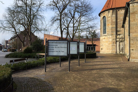 Münster-Hiltrup, Church Square Parish Church St. Clemens