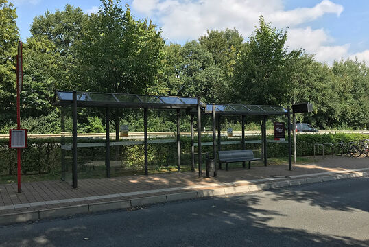 Handrup, Fahrgastunterstand Gymnasium