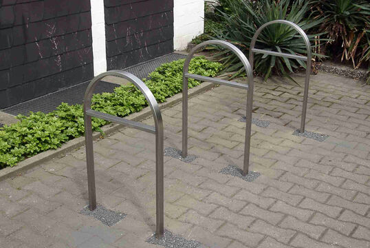 {f:if(condition: '', then: '', else: '{f:if(condition:\'\', then:\'\', else: \'Bicyle parking hoop Bicycle parking hoop Riva\')}')}