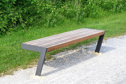 {f:if(condition: '', then: '', else: '{f:if(condition:\'\', then:\'\', else: \'Bench with timber seat base Bench Henne SL with timber seat base\')}')}