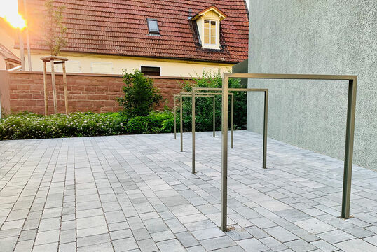 {f:if(condition: '', then: '', else: '{f:if(condition:\'\', then:\'\', else: \'Bicyle parking hoop Bicycle parking hoop Lübeck\')}')}