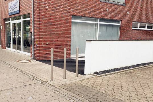 {f:if(condition: '', then: '', else: '{f:if(condition:\'\', then:\'\', else: \'Steel bollard Steel bollard Kiel\')}')}