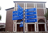 {f:if(condition: '', then: '', else: '{f:if(condition:\'\', then:\'\', else: \'Signage Signage Vario\')}')}