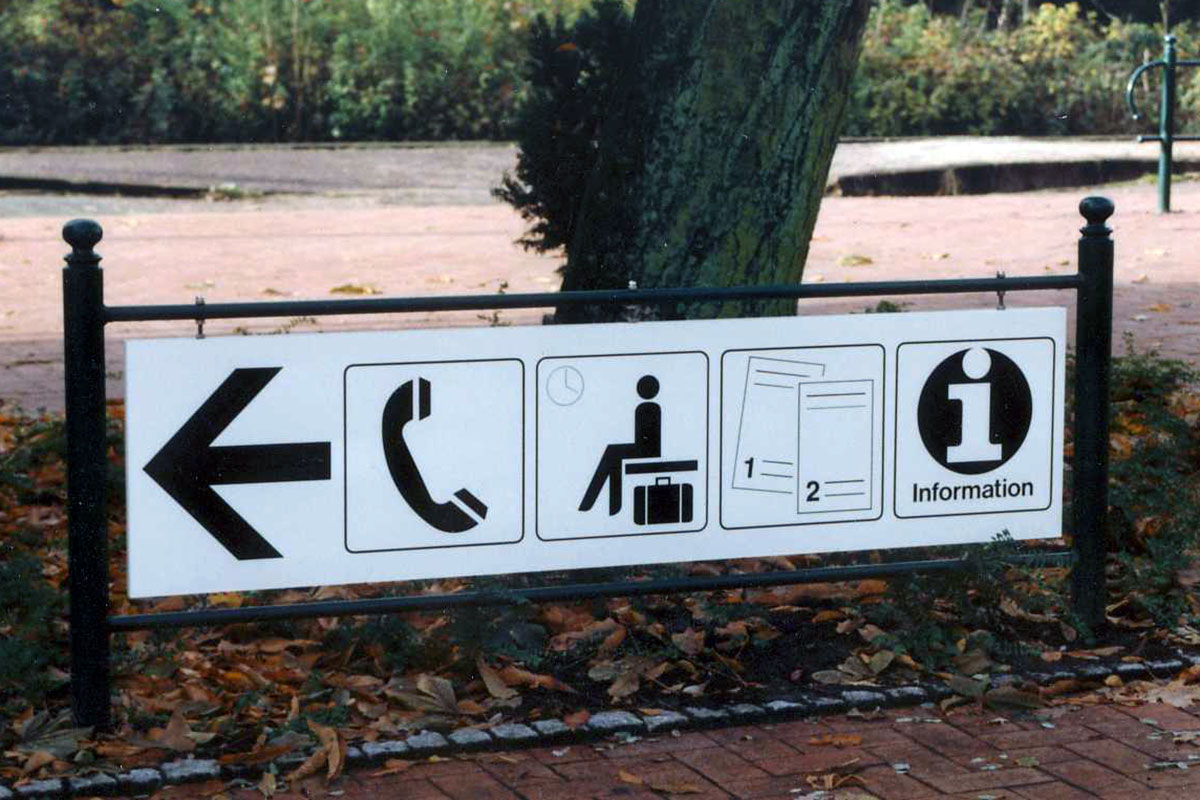 Information signpost | Thieme GmbH