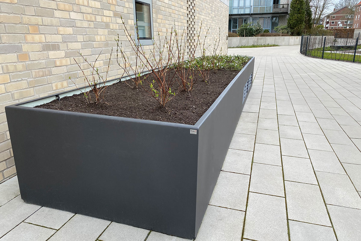 Ventilation shaft cover with plant cover and drainage Thieme GmbH